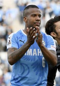 ギレルメが頭突きも？喜田拓也が大人の対応！退団の可能性も？